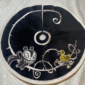 Hallmark Disney Nightmare Before Christmas Scary Teddy Mini Tree Skirt Like New